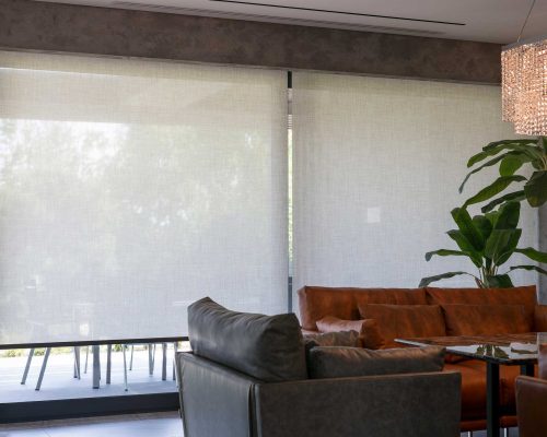 Which_brand_of_aluminum_alloy_doors_and_windows_ha